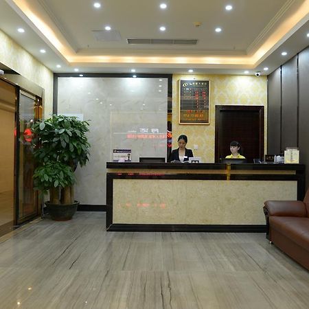 Tie Cheng Hotel Guangzhou Bagian luar foto