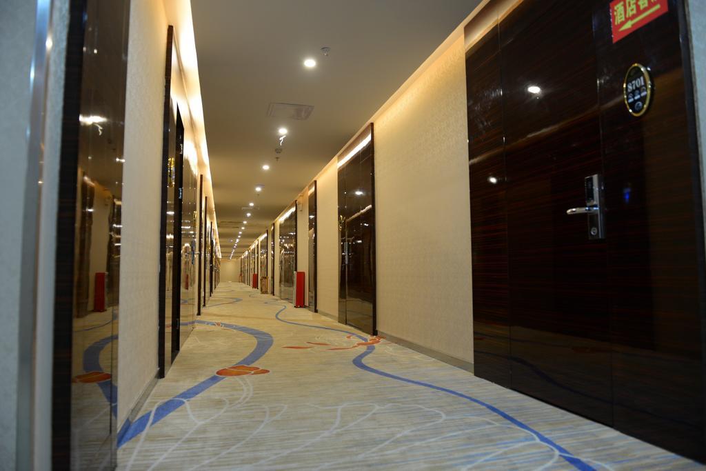 Tie Cheng Hotel Guangzhou Bagian luar foto